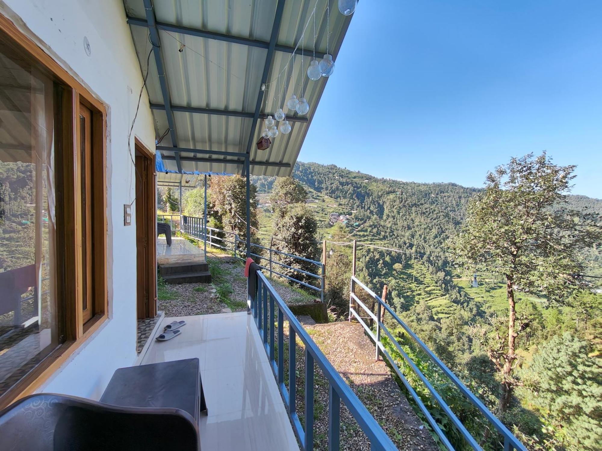 Himwanderer Camps & Cottages Pangot Нейнитал Екстериор снимка