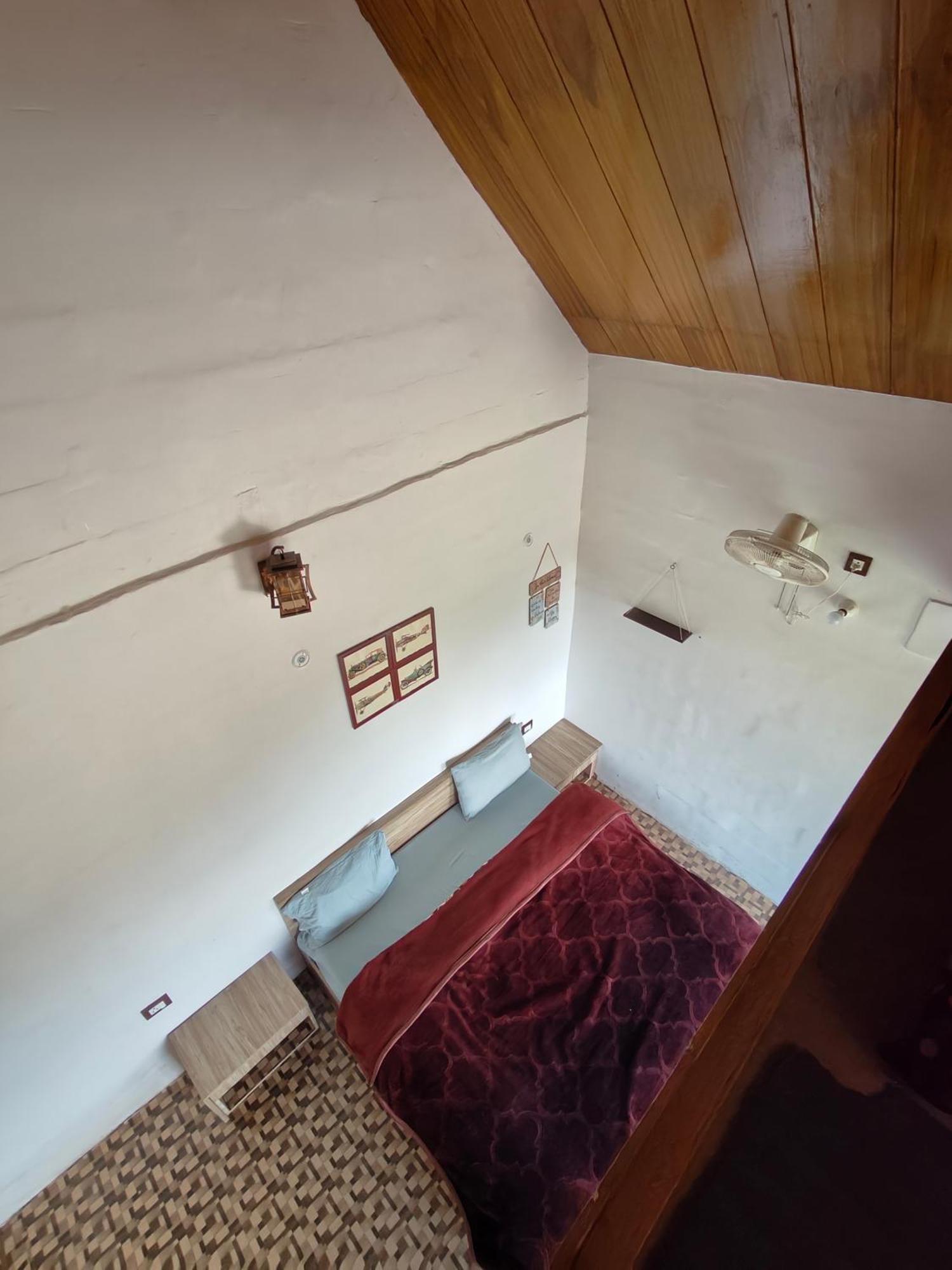 Himwanderer Camps & Cottages Pangot Нейнитал Екстериор снимка