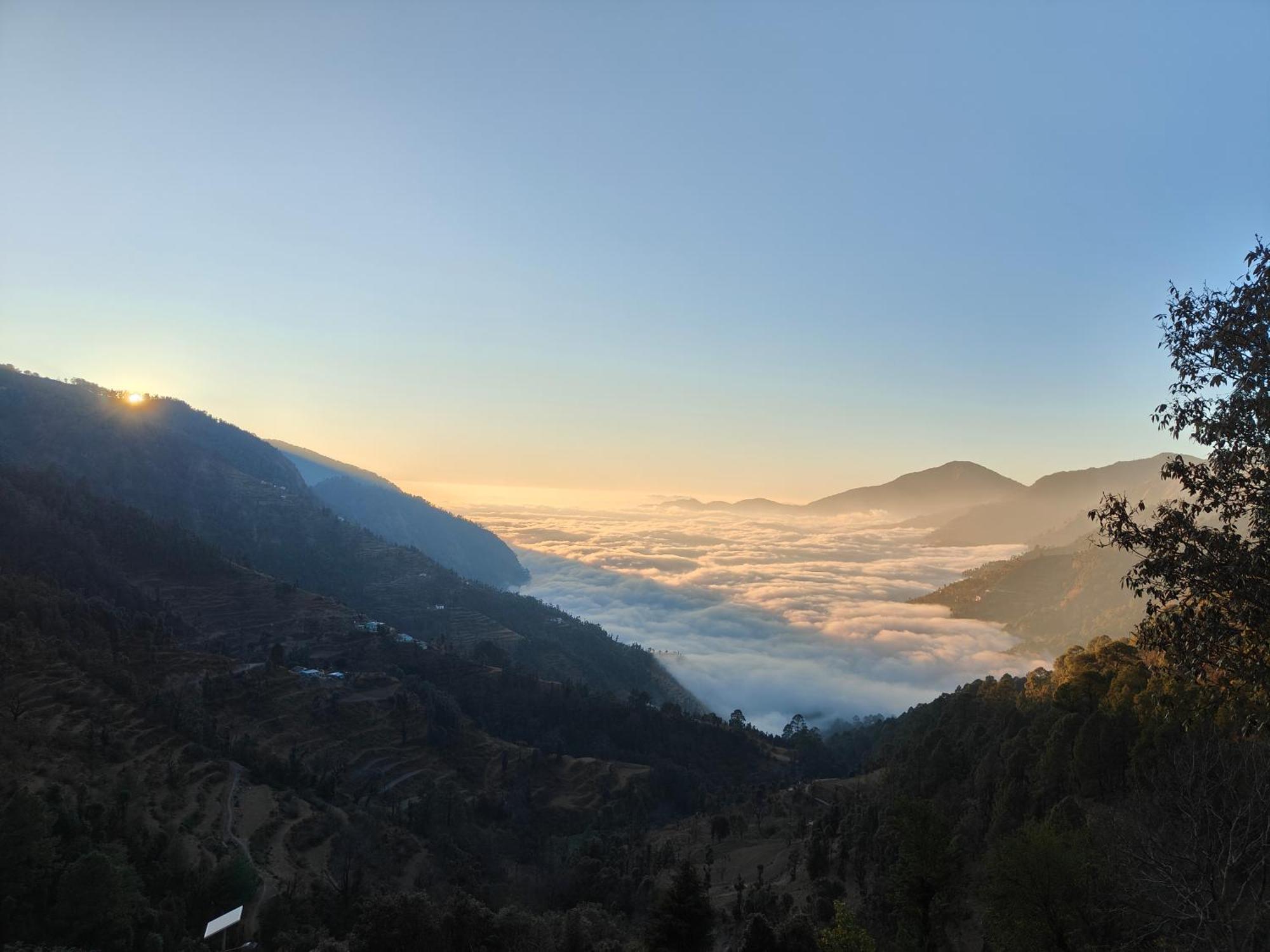 Himwanderer Camps & Cottages Pangot Нейнитал Екстериор снимка